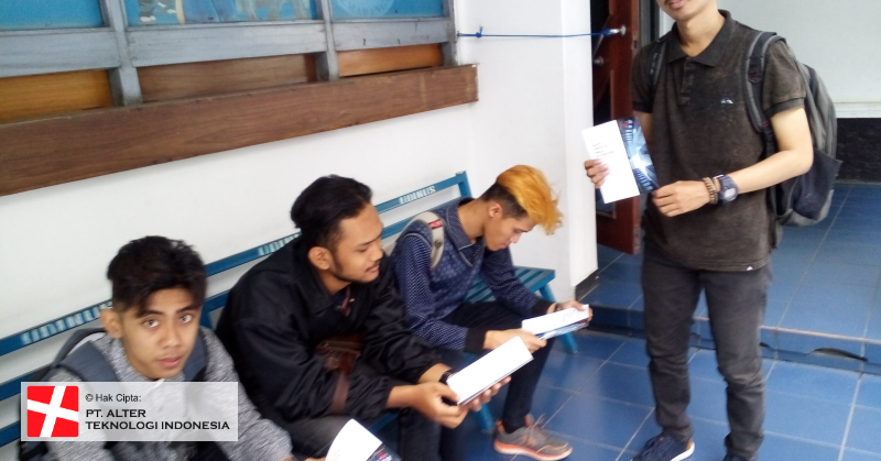Read more about the article A Day of Brochure Distribution at UDINUS